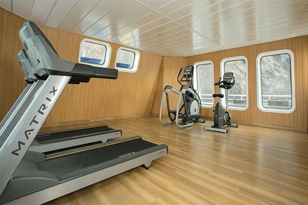 MS Santa Cruz II Gallery Image